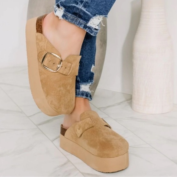 Cushionaire Brown Suede Slip-On Clogs with Buckle Granola 2 Suede Platform - Picture 3 of 6